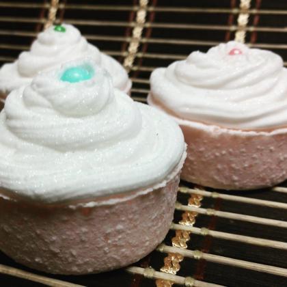 Good Vibes Bath Bomb Cupcakes With Bubble Frosting..