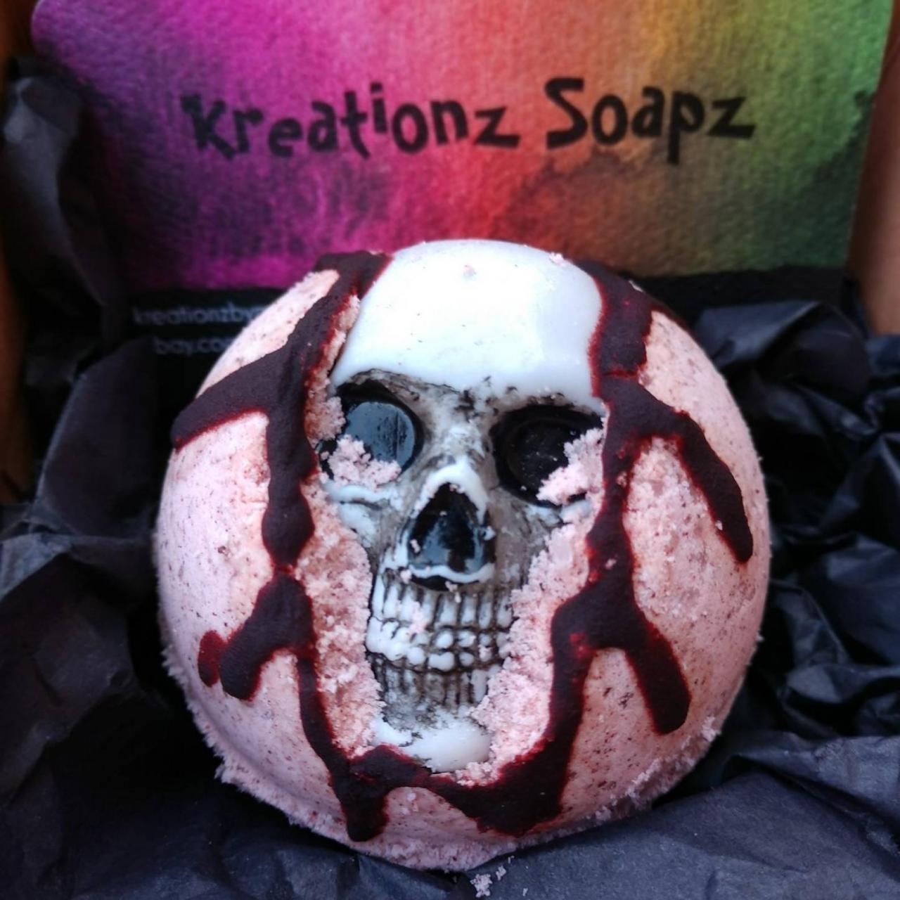 Vanilla beetroot bath bombs with or without skull toy