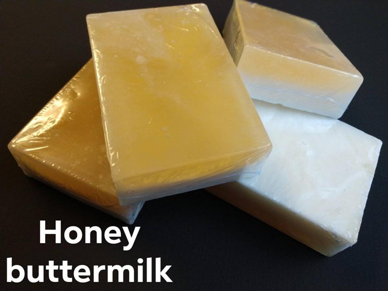 Honey buttermilk All natural handmade 4oz soap bars.
